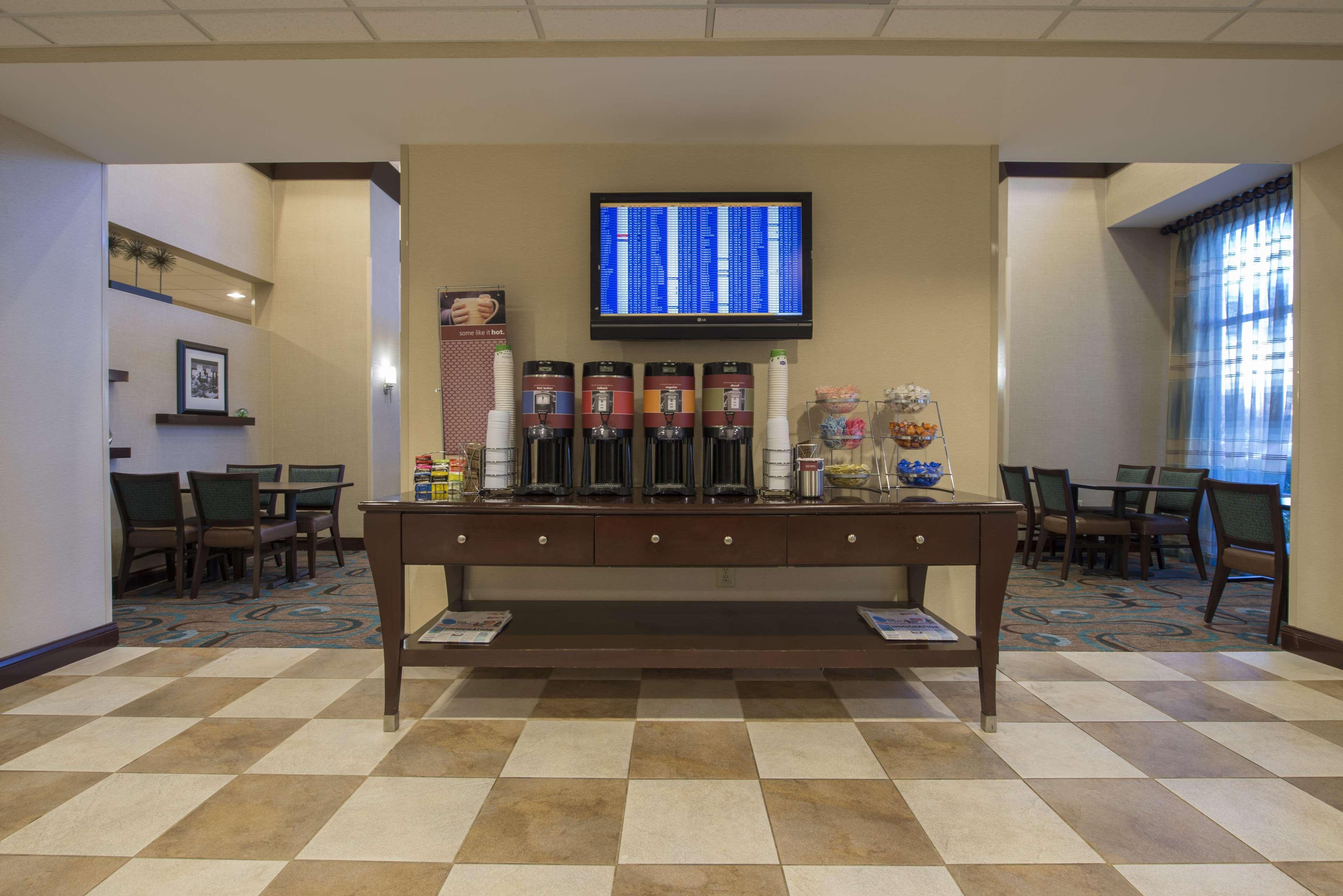 Hampton Inn&Suites Atlanta Airport West Camp Creek Pkwy College Park Zewnętrze zdjęcie