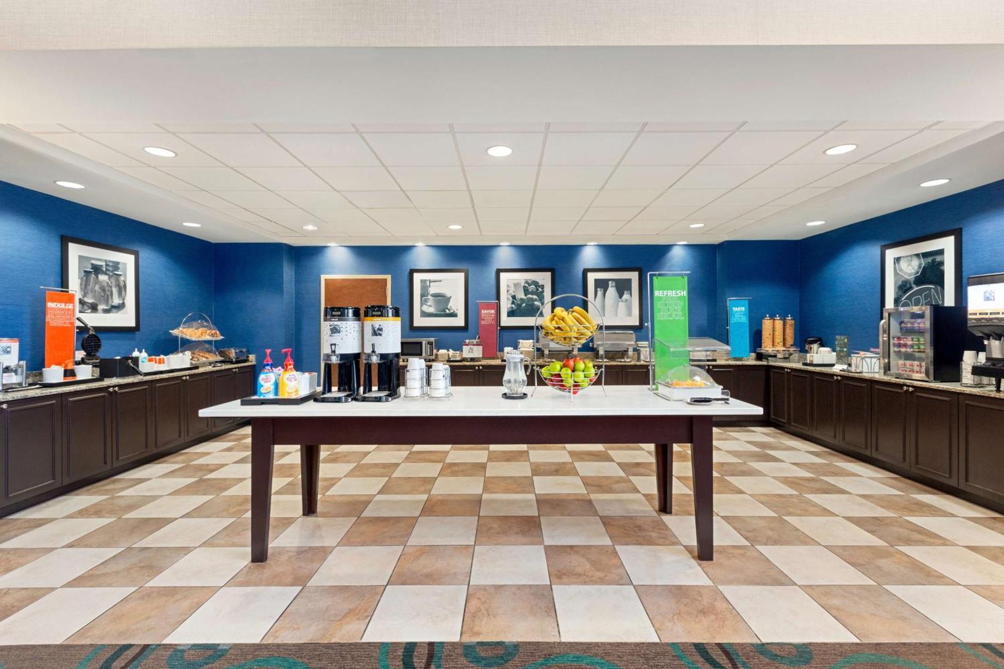 Hampton Inn&Suites Atlanta Airport West Camp Creek Pkwy College Park Zewnętrze zdjęcie